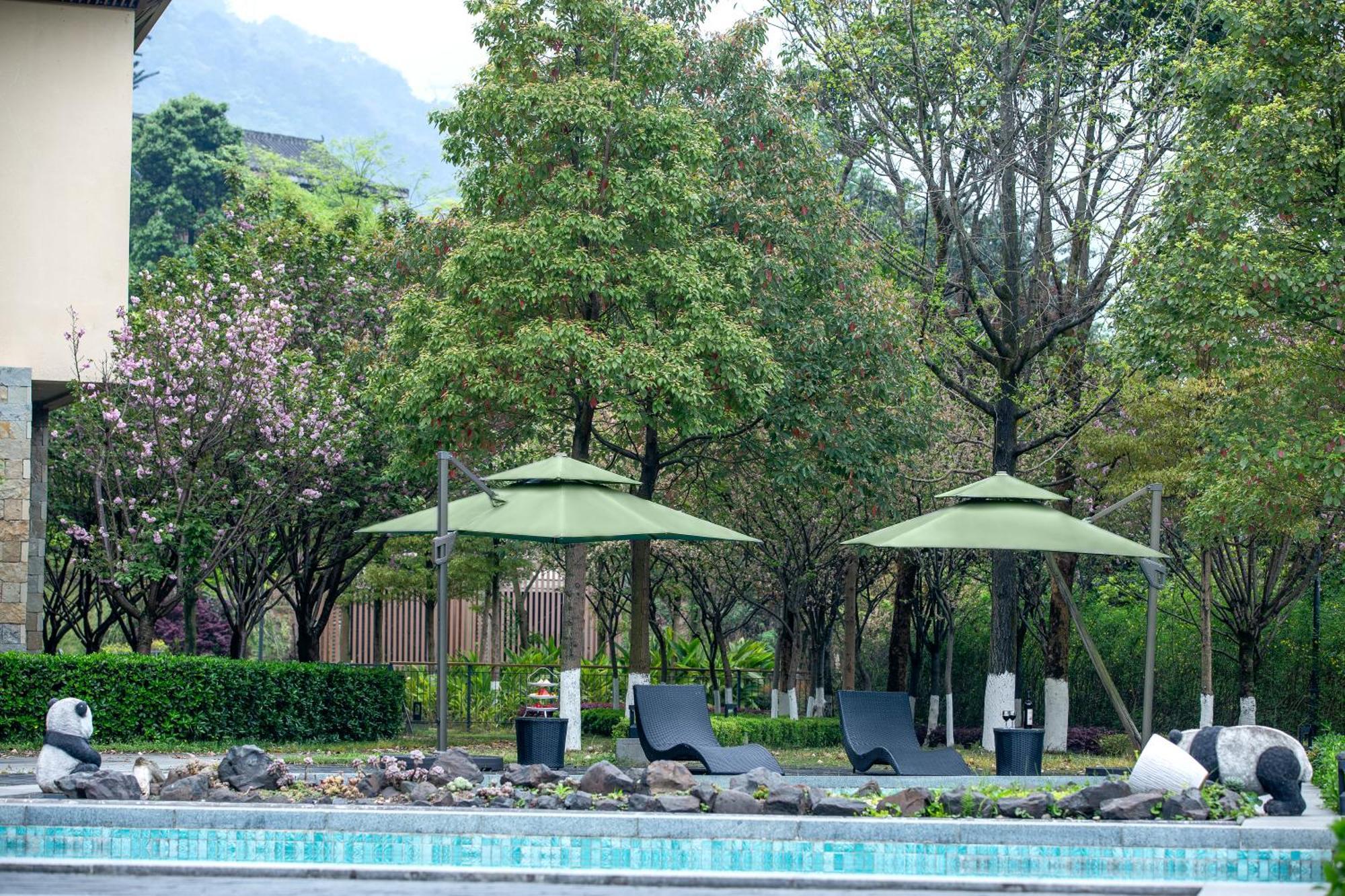 Holiday Inn Express Emei Mountain By Ihg Емейшань Екстер'єр фото