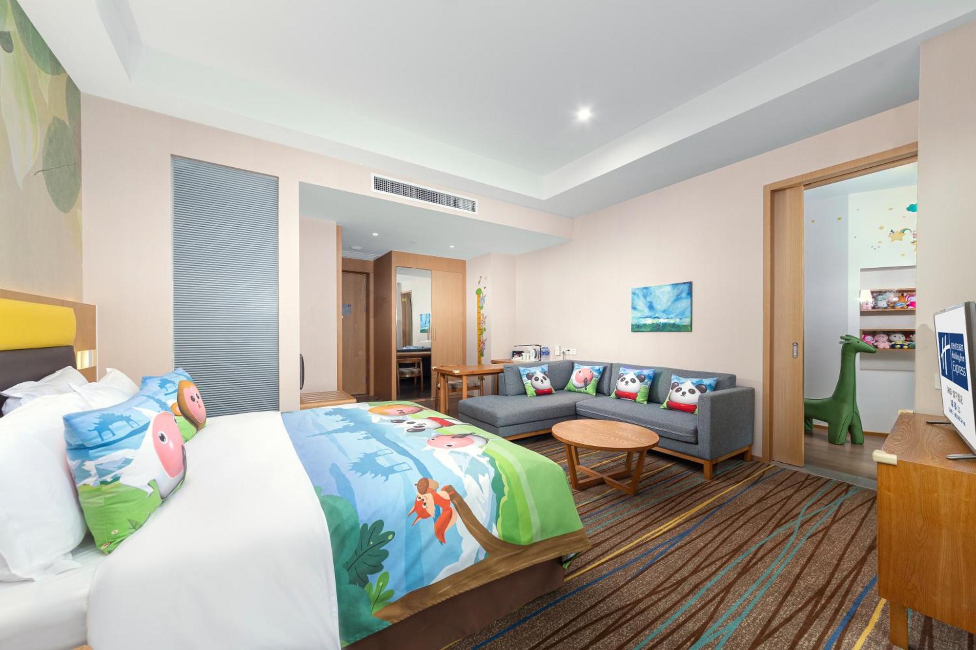 Holiday Inn Express Emei Mountain By Ihg Емейшань Екстер'єр фото