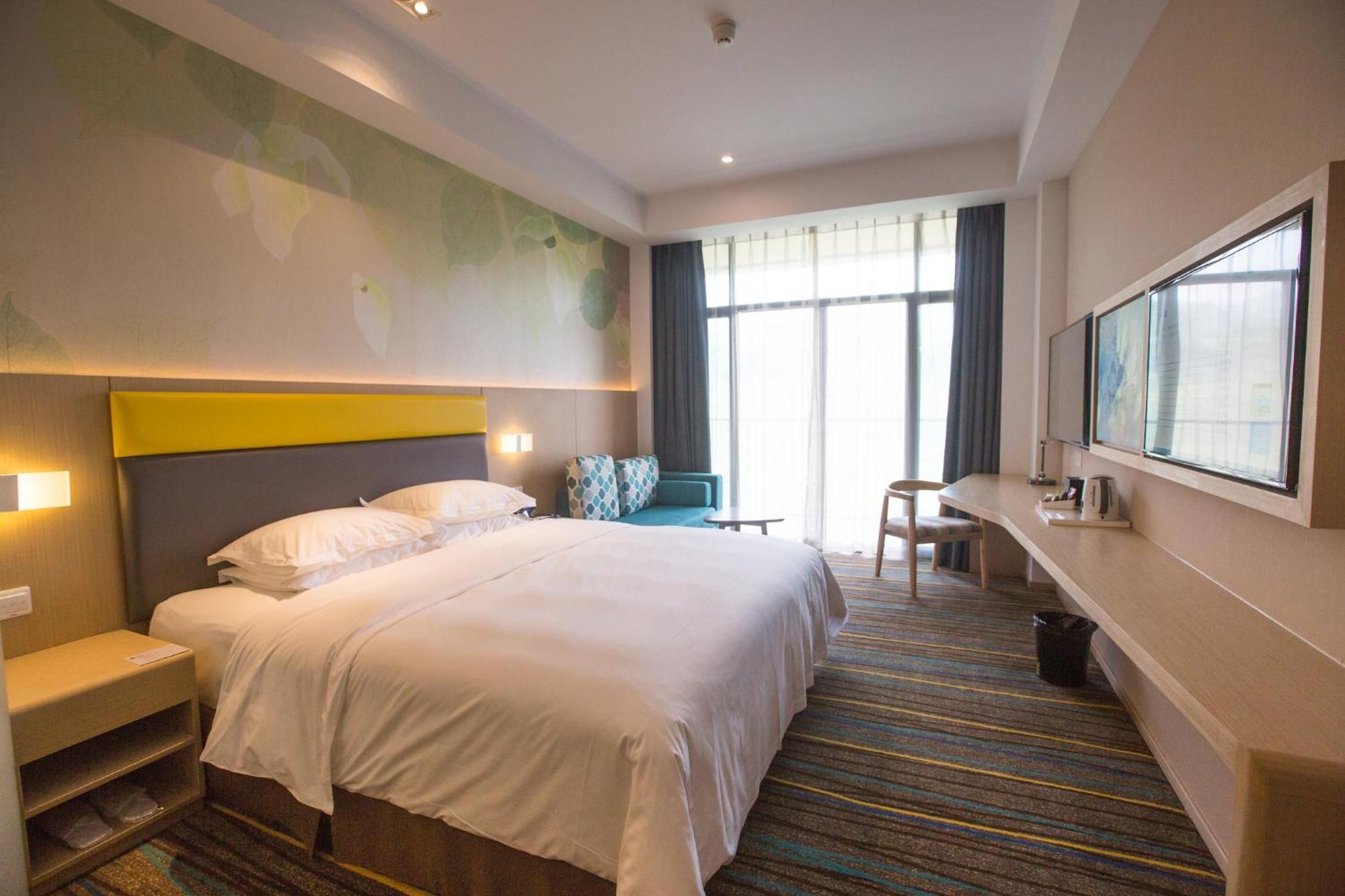Holiday Inn Express Emei Mountain By Ihg Емейшань Екстер'єр фото