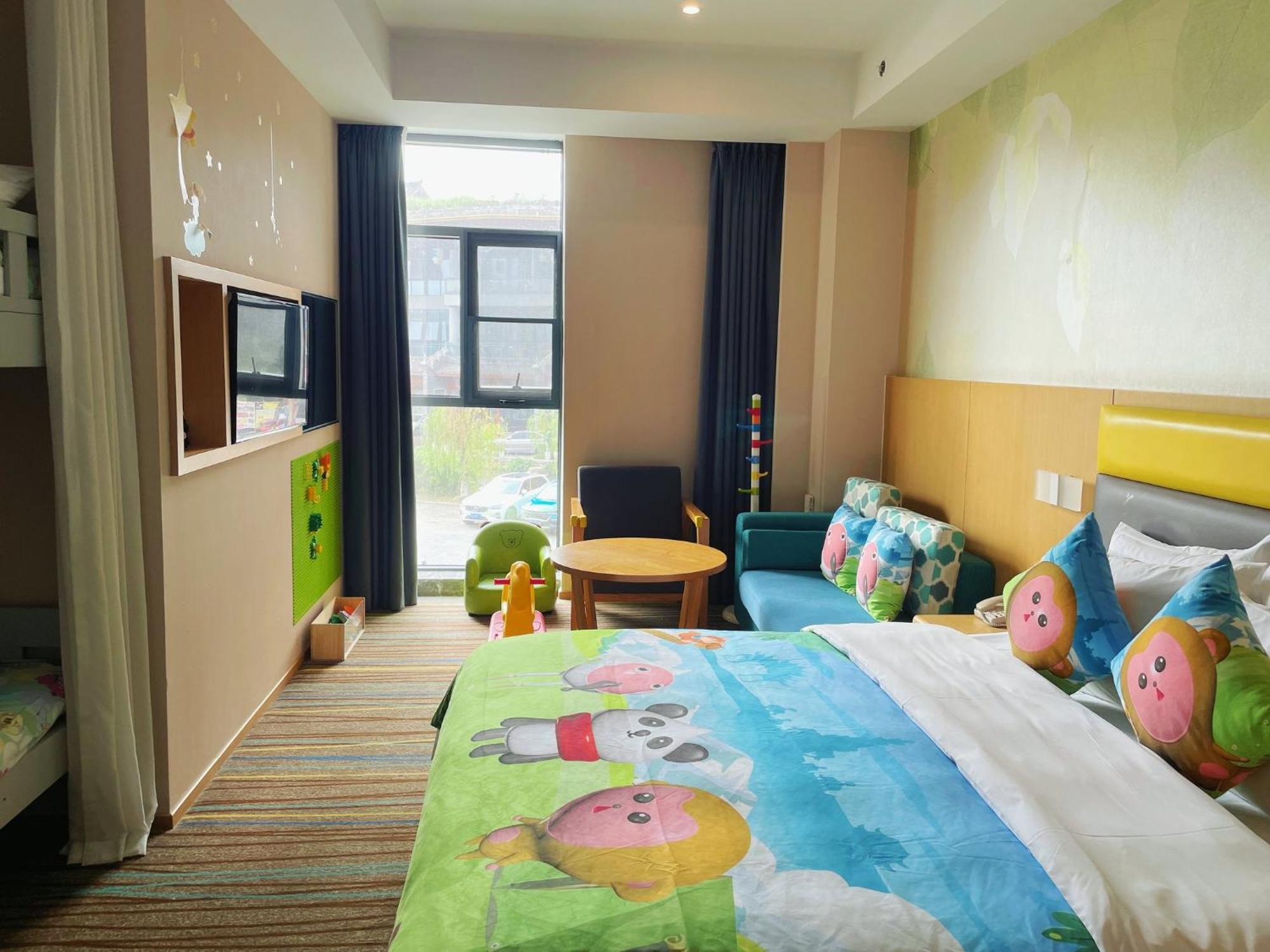Holiday Inn Express Emei Mountain By Ihg Емейшань Екстер'єр фото